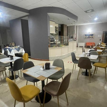 Aba Hotel Монкальєрі Екстер'єр фото
