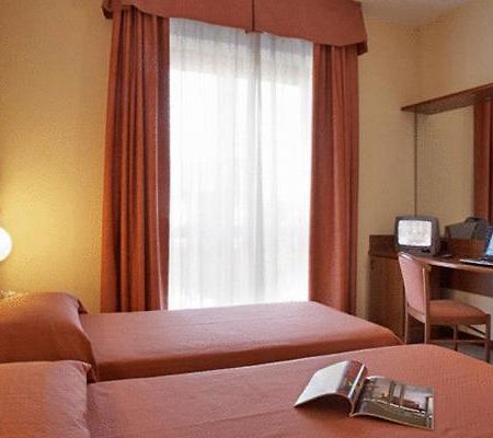 Aba Hotel Монкальєрі Екстер'єр фото