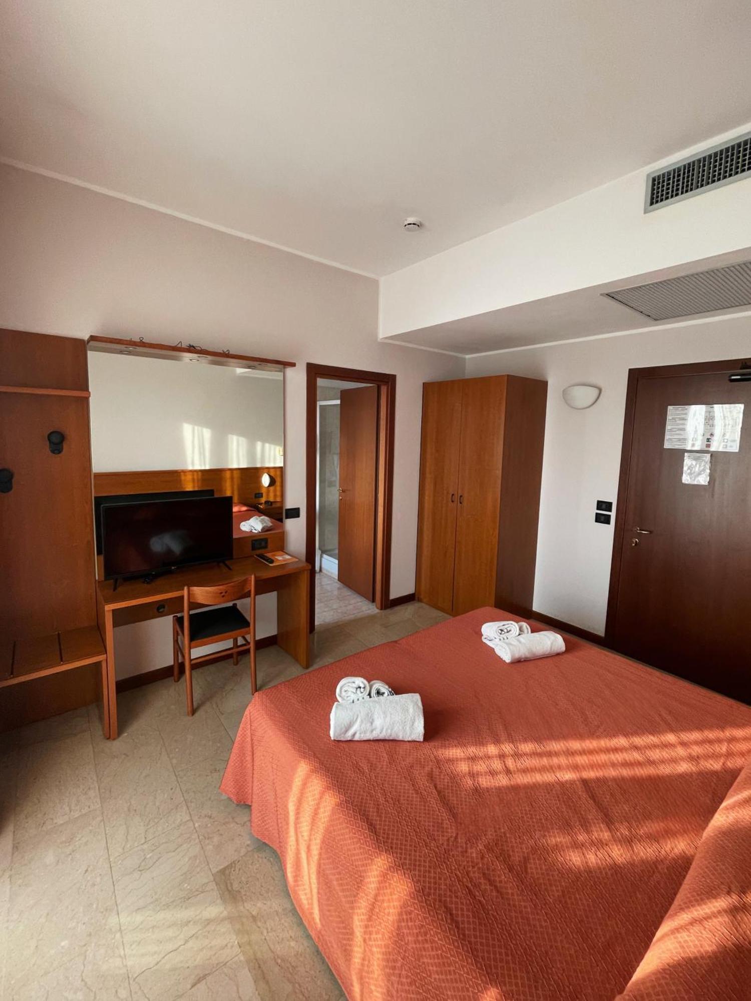Aba Hotel Монкальєрі Екстер'єр фото