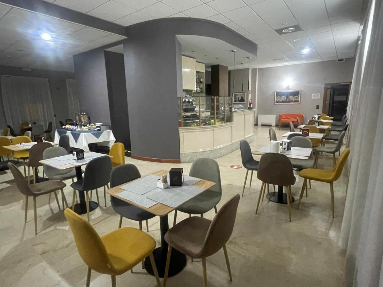 Aba Hotel Монкальєрі Екстер'єр фото
