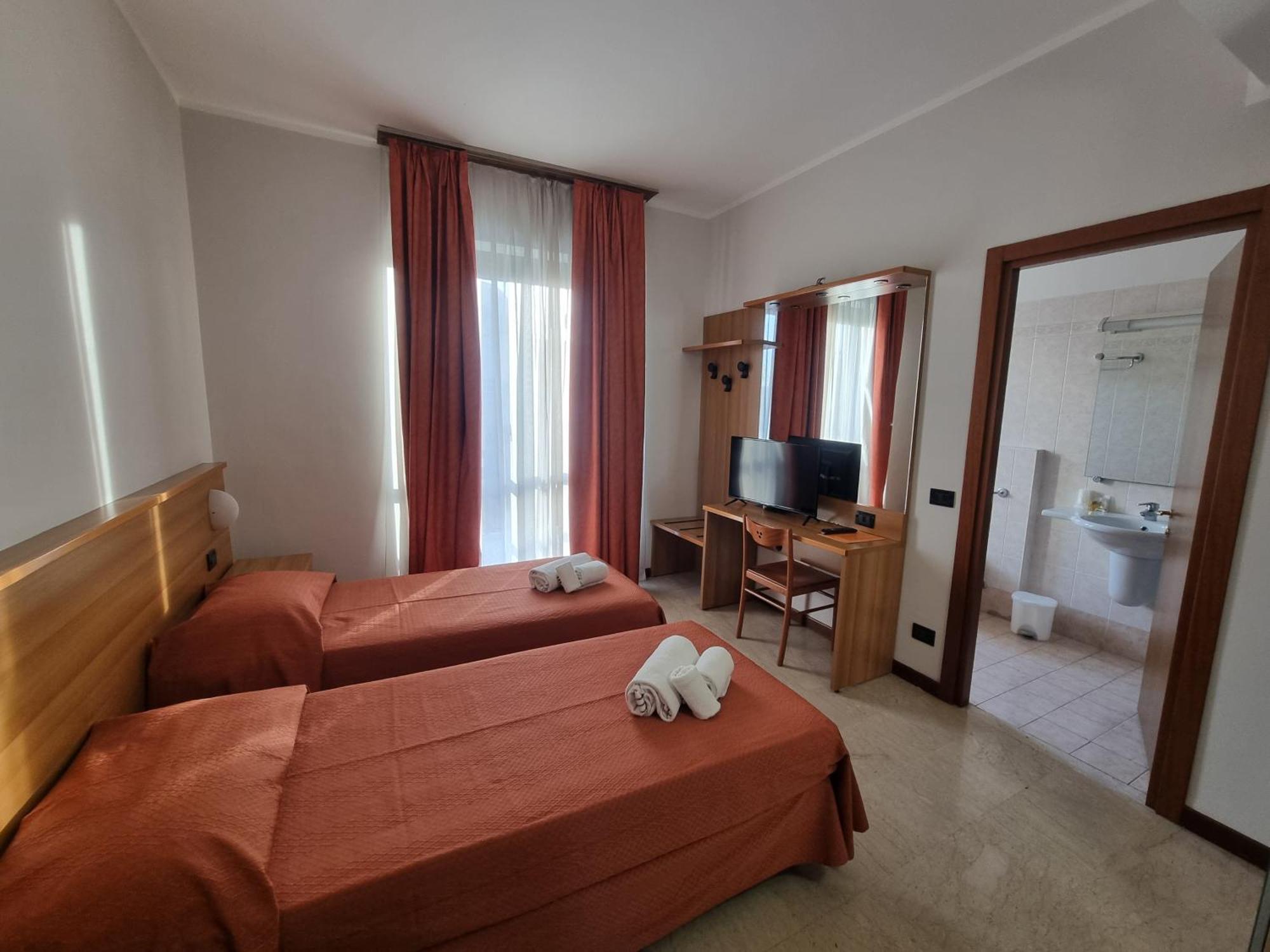 Aba Hotel Монкальєрі Екстер'єр фото