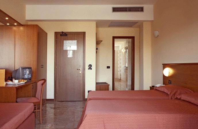Aba Hotel Монкальєрі Екстер'єр фото